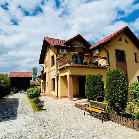 Leto House Apartman Zsilvásárhely Kültér fotó