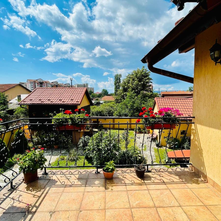 Leto House Apartman Zsilvásárhely Kültér fotó