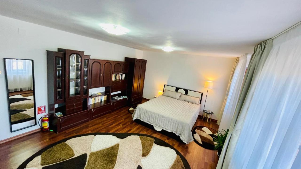 Leto House Apartman Zsilvásárhely Kültér fotó