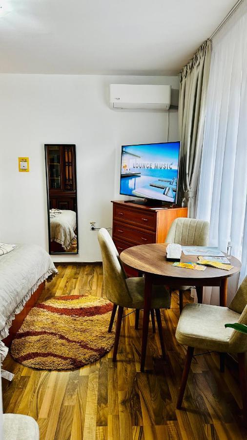 Leto House Apartman Zsilvásárhely Kültér fotó